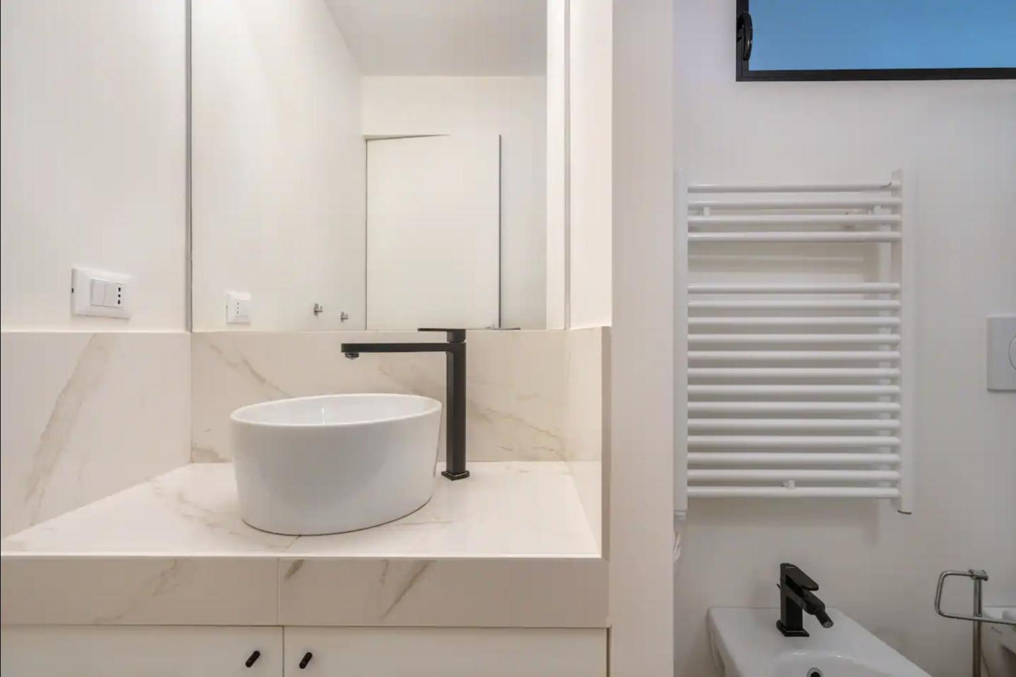 Modern Loft In Porta Venezia - Hosted By Sweetstay Milano Eksteriør billede